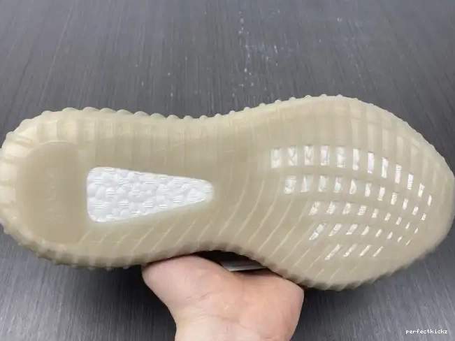 Beige Boost 350 Black V2 Adidas Yeezy HP7870 0607